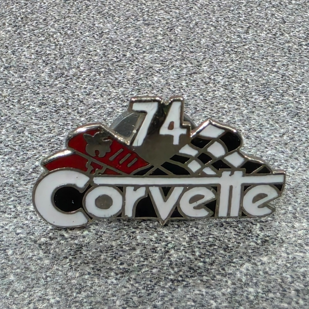 Chevrolet Corvette Pin White Red Excellent 1974 C3 Logo Enamel